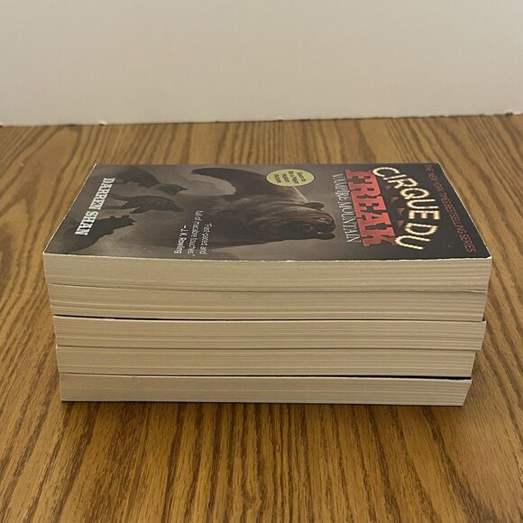 Cirque Du Freak Series Paperbooks by Darren Shan #4 5 7 8 and 11 - Lot Of 5 - Picture 15 of 16